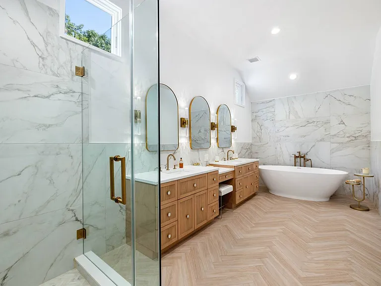 Catalpa Pl — Photo 20