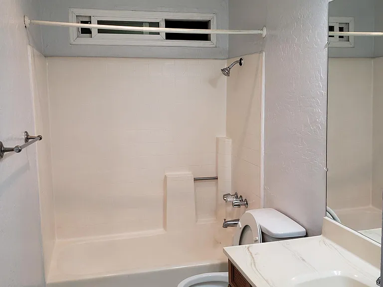389 I St — Photo 9