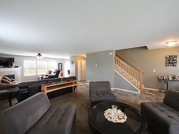 3rd image of 515 E Campbell Dr