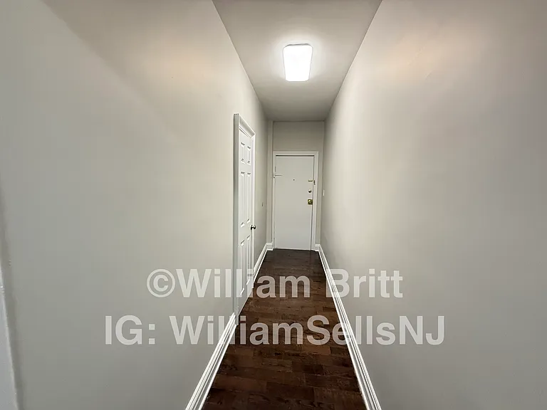 125-127 Corbin Ave #402 — Photo 13