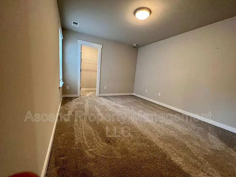 8592 Kensley Ln — Photo 18