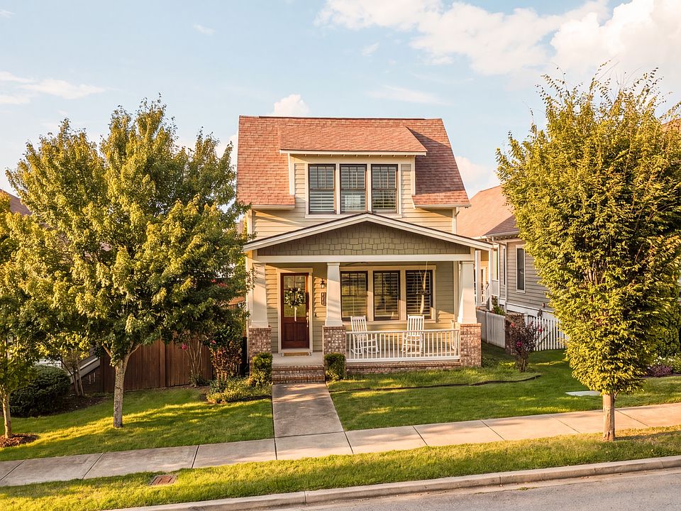 1st image of 1048 Rochelle Ave