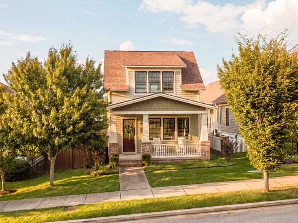 1048 Rochelle Ave, Thompsons Station, TN 37179
