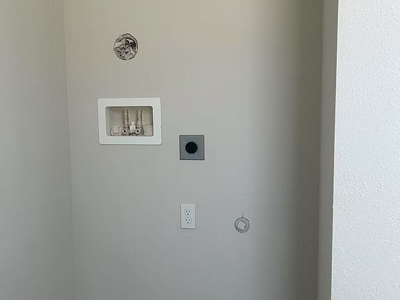 2nd image of 3530 Sunset Dr W #B