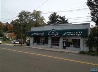 30 Highwood Ave, Tenafly, NJ 07670