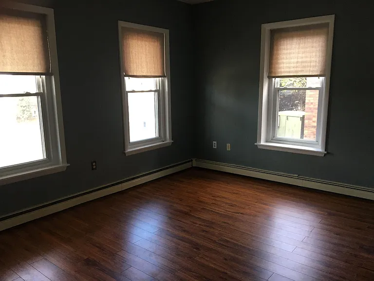 113 Susquehanna Ave — Photo 3