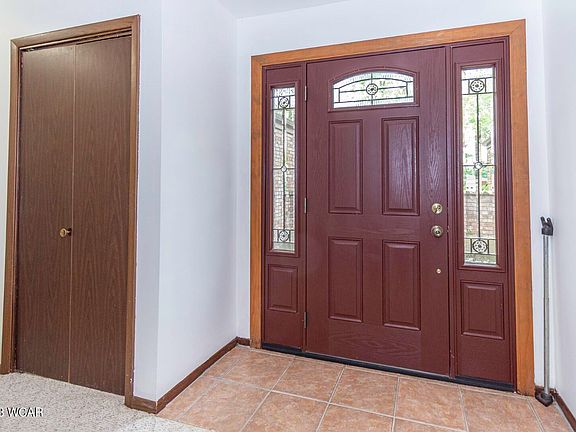 4th image of 306 Lavina Ave