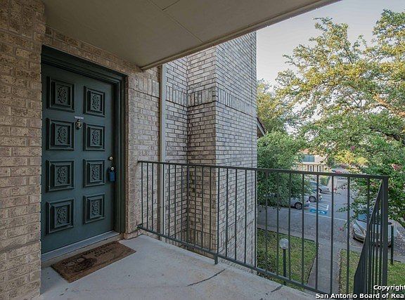 4th image of 11843 Braesview #304C