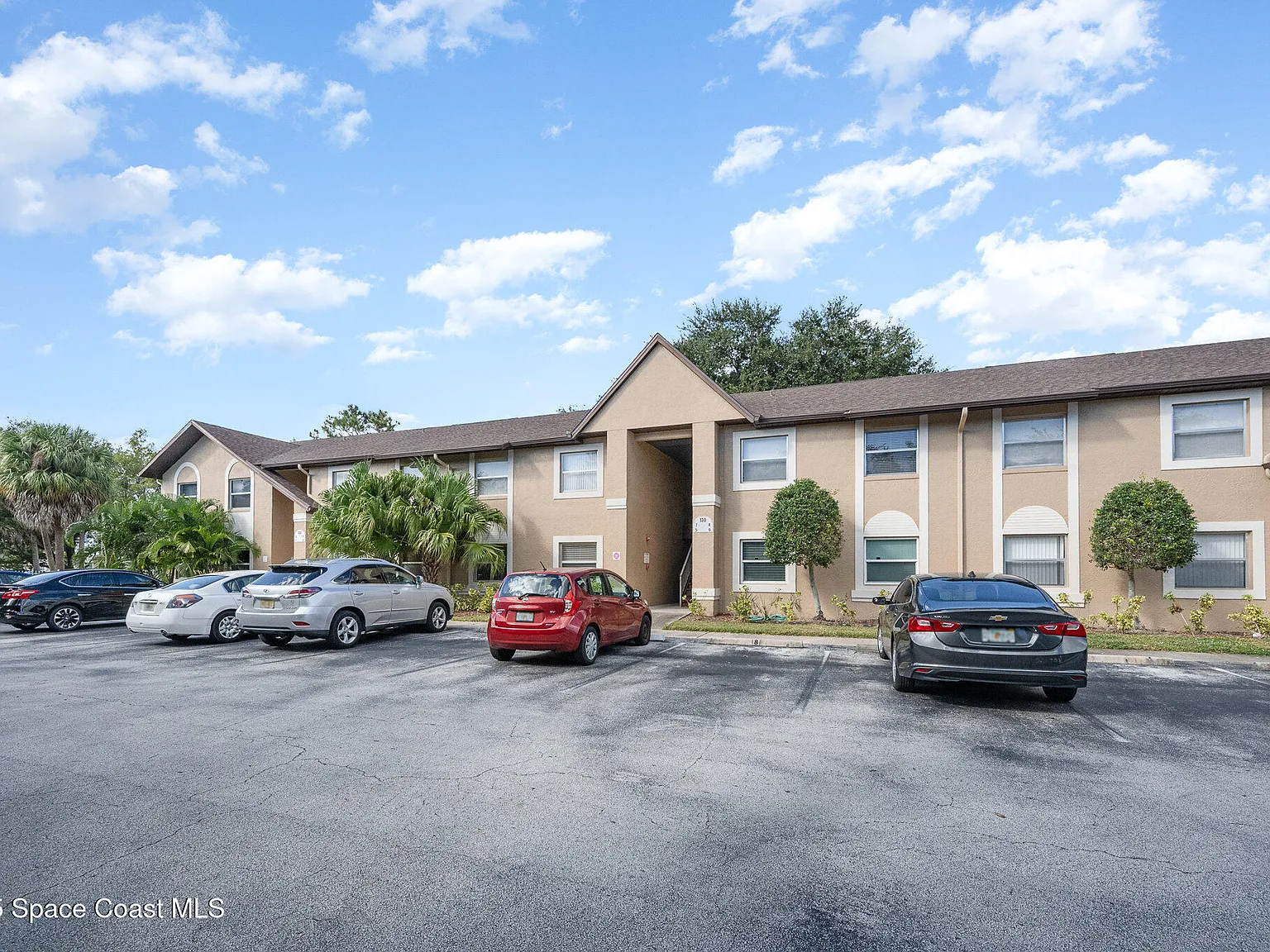 2 bed, 2.0 bath, 1037 sqft, $1,575 — Photo 3