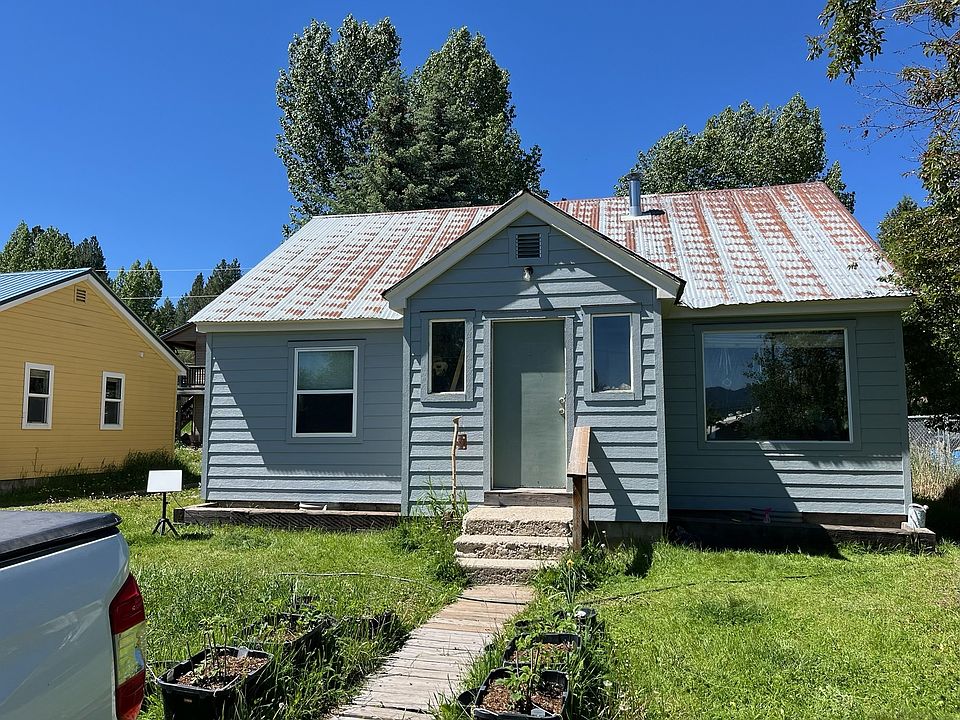1st image of 107 S Idaho St