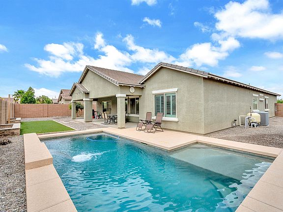 4th image of 2945 E Tonto Dr