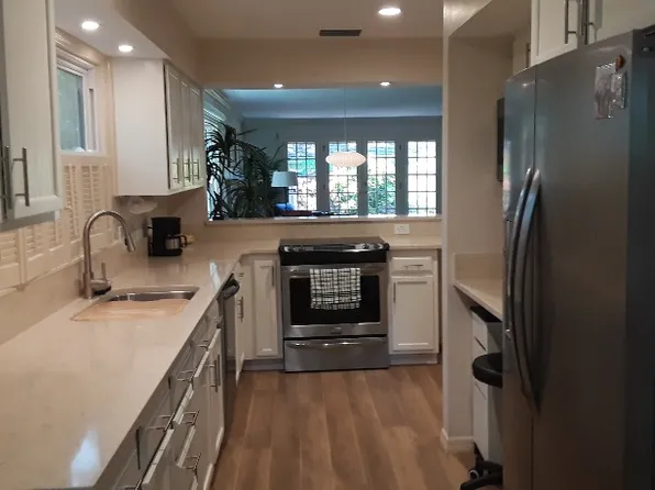 1 Pelican Pl, Belleair, FL 33756