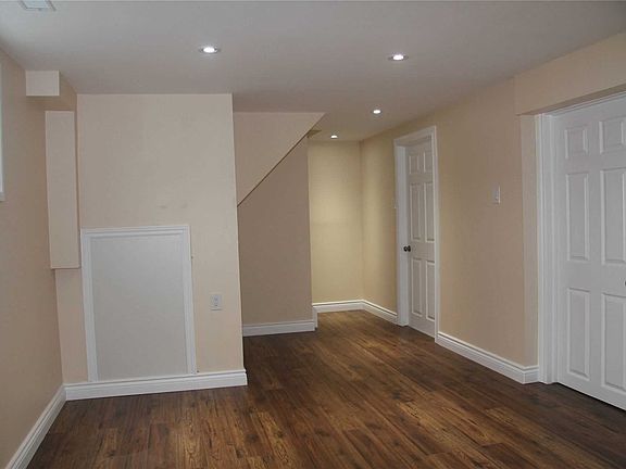 3rd image of 1006 McCraney St E