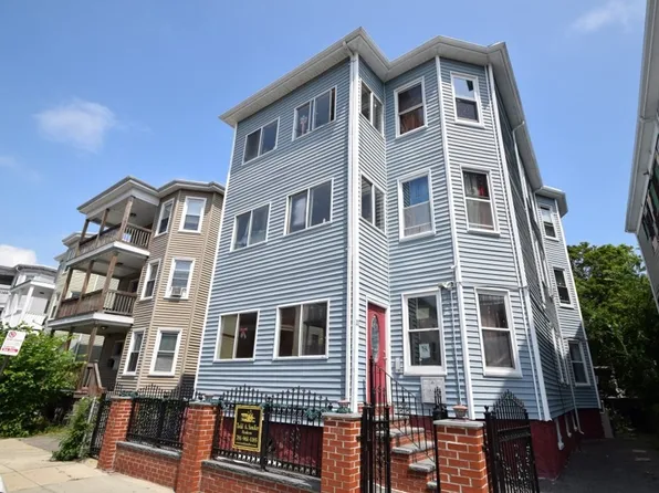 11 Hansborough St, Dorchester, MA 02124
