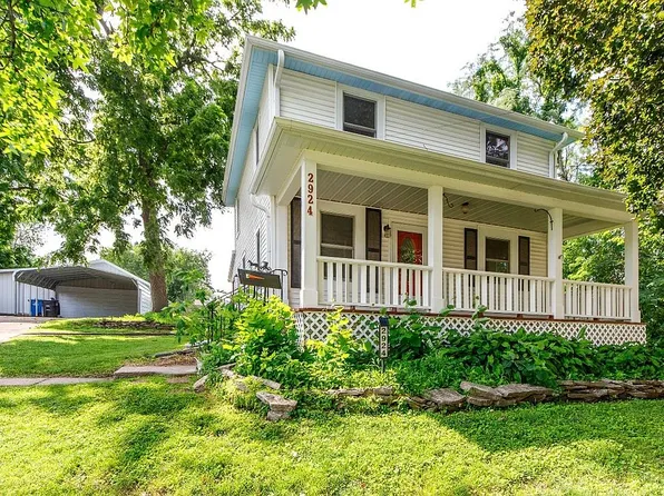 2924 61st St, Des Moines, IA 50322