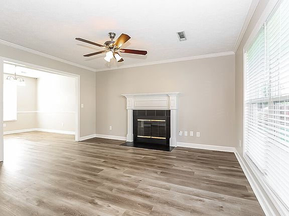 4th image of 912 Bexley Dr