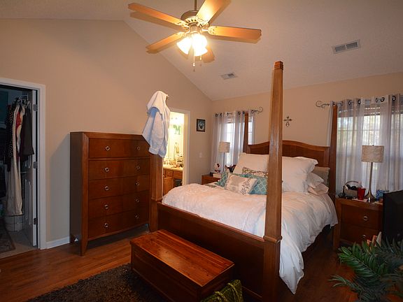 4th image of 2070 Mallard Creek Dr