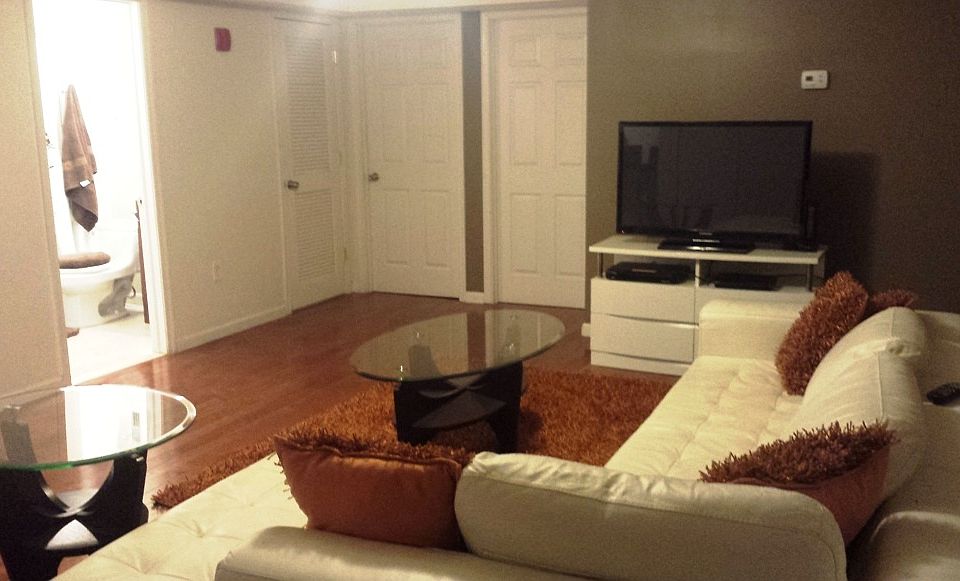 1st image of 1528 N Mascher St #C