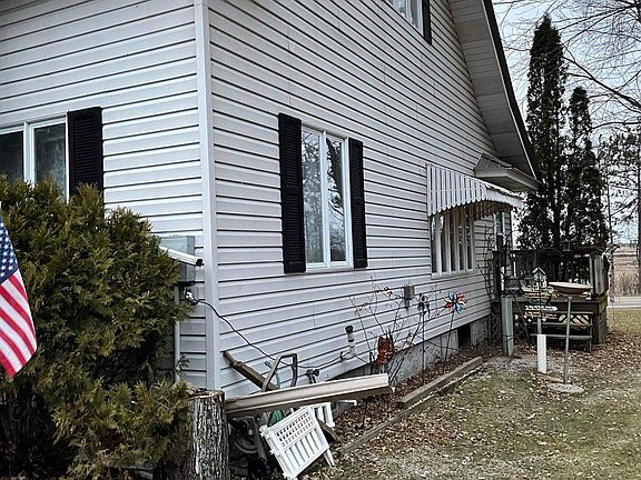 3rd image of 1600 E Main St