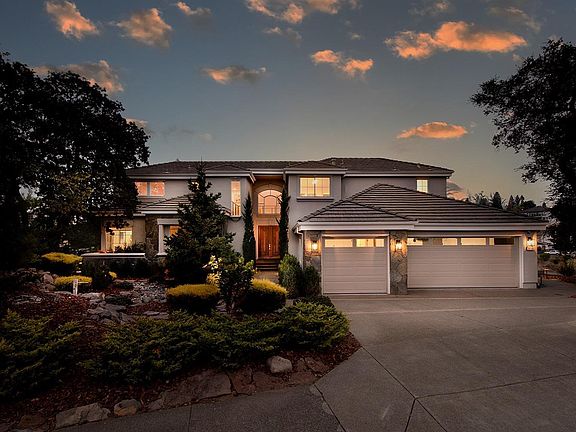 2nd image of 3716 Llyn Glaslyn Place