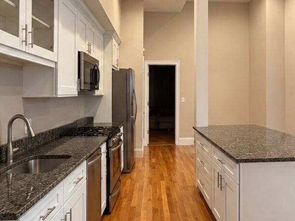 172 L St #1