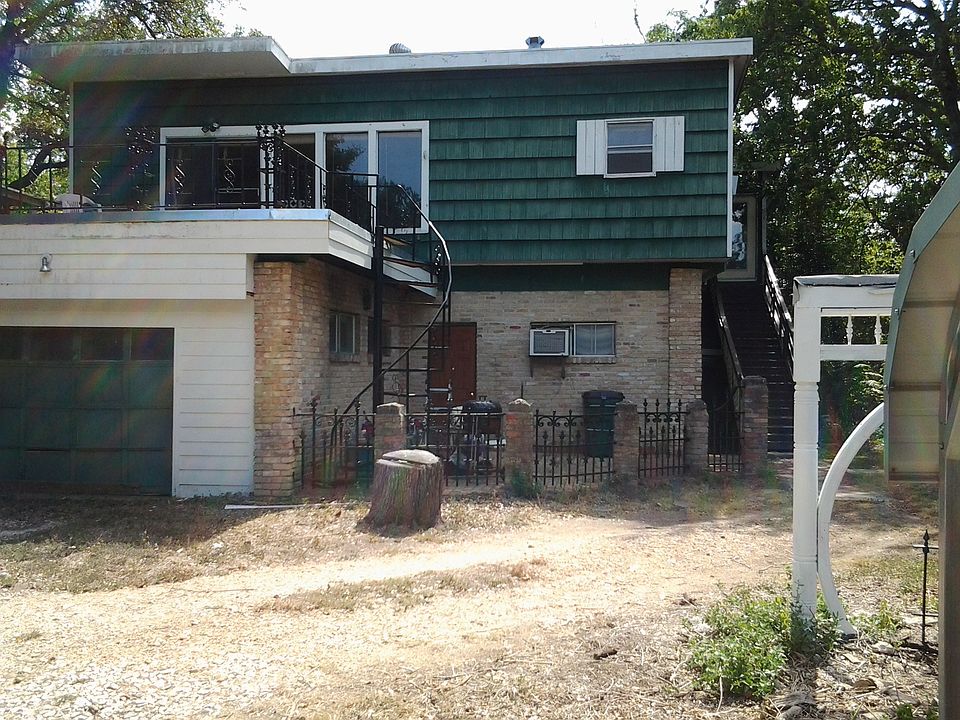 Rental unit is the TOP half