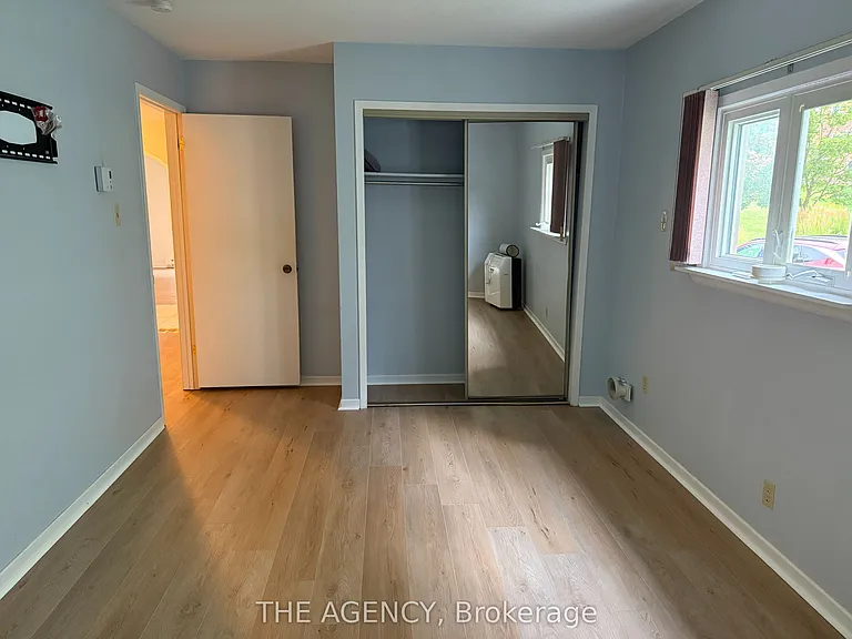 323 Waratah Ave — Photo 22