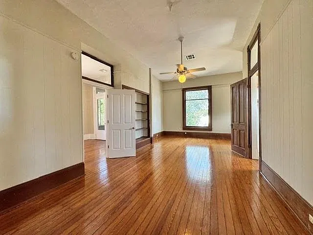 2 bed, 1.0 bath, 1150 sqft, $1,750 — Photo 3