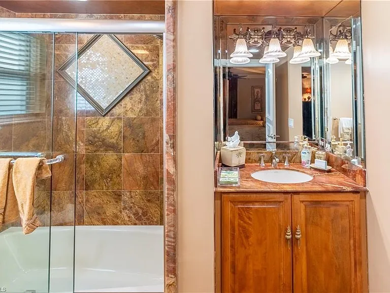 10701 Gulf Shore Dr #1002 — Photo 21