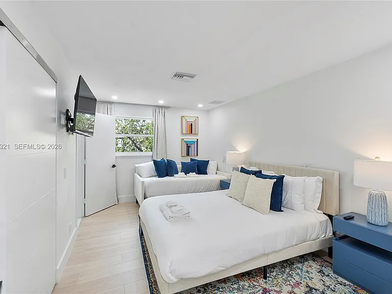 3261 Seaward Dr — Photo 35