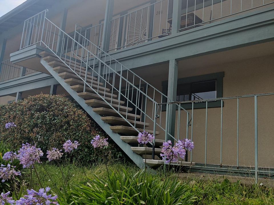 1st image of 4651 Pico St APT 208