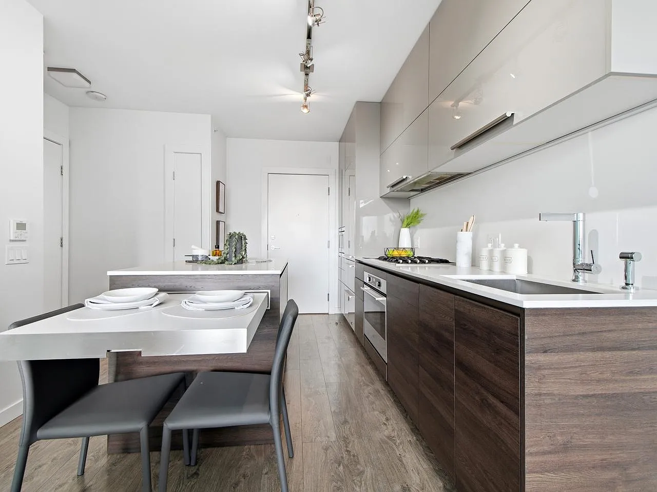 1 bed, 457 sqft, $2,250 — Photo 2