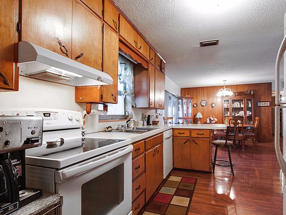 4th image of 5738 Gibson Shores Dr