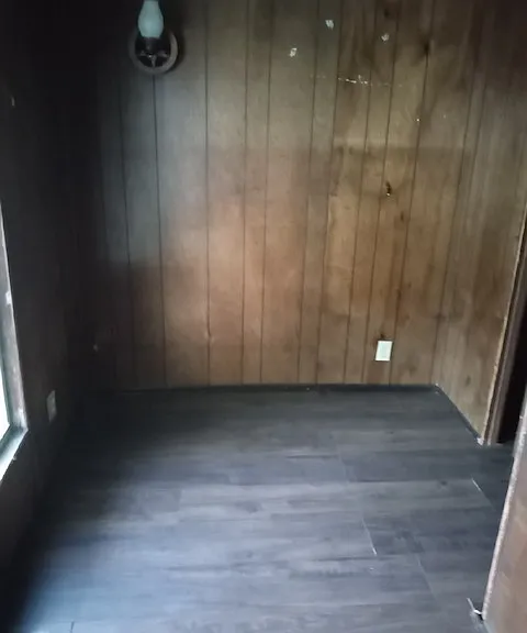 152 Rogers St — Photo 6