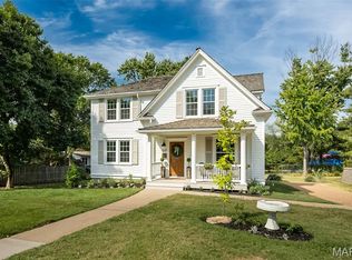 1133 Gilbert Ave, Saint Louis, MO