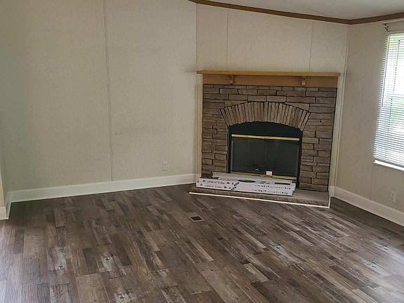 4th image of 118 Beaver Creek Ln