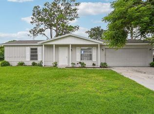 412 NW Cornell Ave, Port Saint Lucie, FL 34983