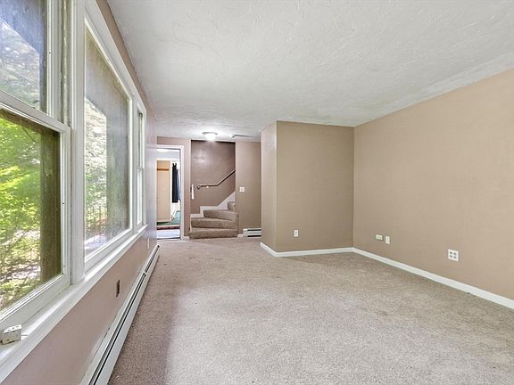 3rd image of 196 Hayden Rd #196