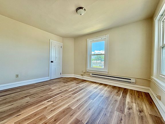 3rd image of 451 W 2nd St Unit 2