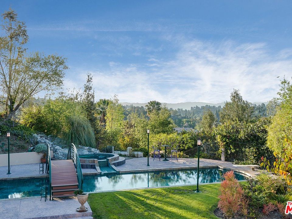 1st image of 4053 San Remo Way