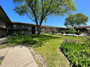 1450 Ann Arbor Rd W APT 8, Plymouth, MI 48170