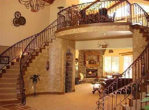 2nd image of 1968 Shady Ln