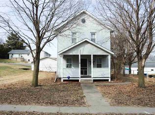 704 1st Ave W, Cascade, IA 52033