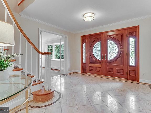 5th image of 1109 N Gaillard St #19
