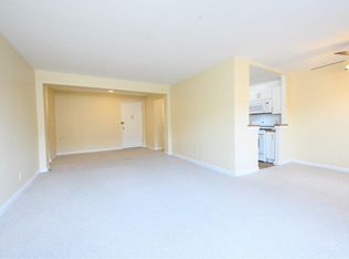 2 Sadore Ln APT 6J, Yonkers, NY 10710