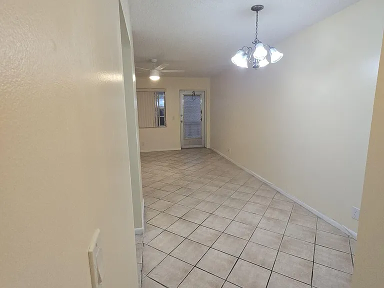 129 Hastings E #129 — Photo 8