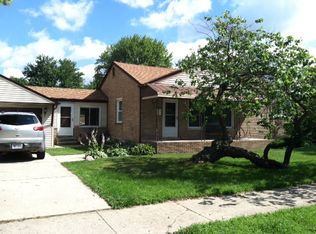 22625 Lincoln St, Saint Clair Shores, MI 48082