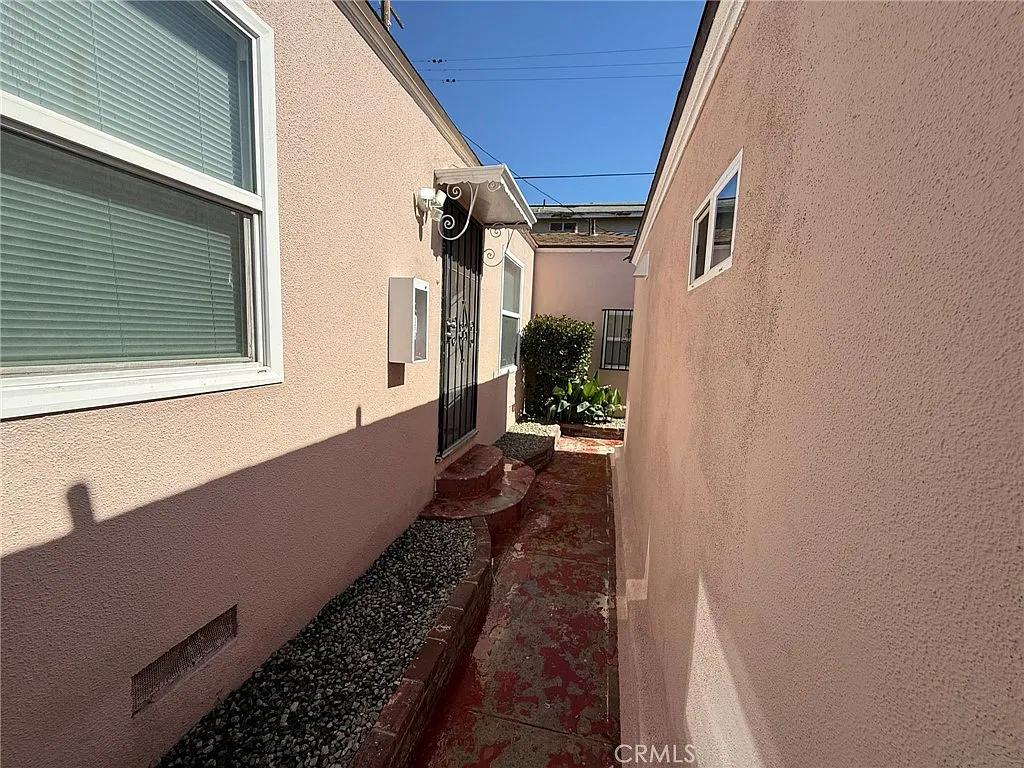 1 bed, 500 sqft, $2,150 — Photo 2