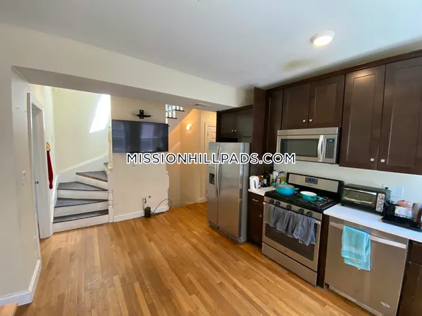 830-3 Huntington Ave #3, Boston, MA 02115