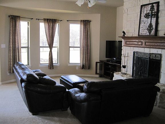 4th image of 2935 Oasis Dr